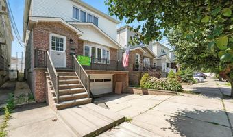 16 OAK St, Bayonne, NJ 07002