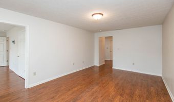 225 Waterford Ct, Avon, IN 46123