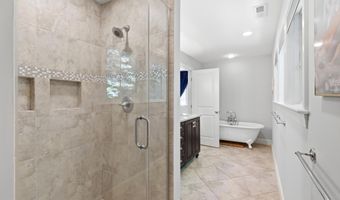 1724 ROBINHOOD Rd, Annapolis, MD 21401