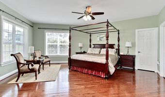 21264 FAIRHUNT Dr, Ashburn, VA 20148