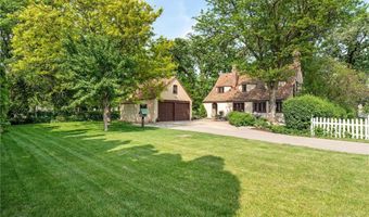 808 4th St SW, Austin, MN 55912