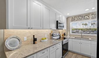 1028 APOLLO BEACH Blvd 114, Apollo Beach, FL 33572