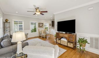 318 Cockle Ln, Beaufort, SC 29906
