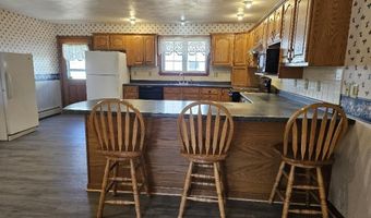 713 Mcgrath Pond Rd, Belgrade, ME 04917