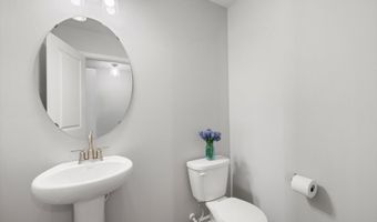 5863 156th St W, Apple Valley, MN 55124