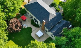 3 Newman Hill Dr, Andover, MA 01810