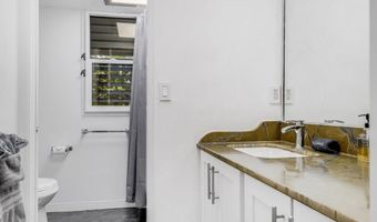 940 S Kihei Rd B-301, Kihei, HI 96753