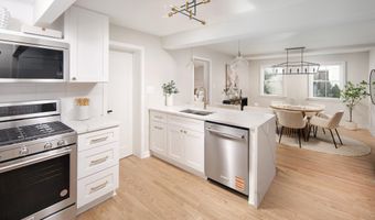 110 E SPRING St, Alexandria, VA 22301