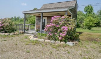 90 Searsport Ave, Belfast, ME 04915