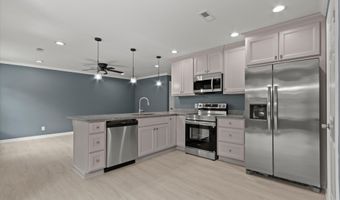 53 Sand Rock Ln, Albertville, AL 35950