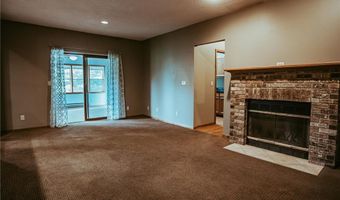 610 25th St SW, Austin, MN 55912