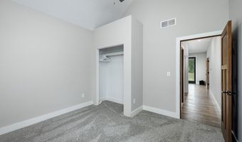6172 Hellner Rd, Ann Arbor, MI 48105