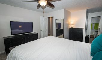 6393 Barberry Dr, Avon, IN 46123