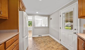 27 Lathrop Dr, Coventry, CT 06238