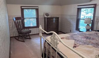 709 N St, Aurora, NE 68818