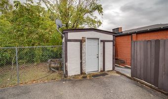 1053 Washington Ave, Alton, IL 62002