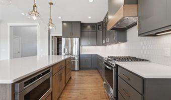 2046 Links Ln, Auburn, IN 46706