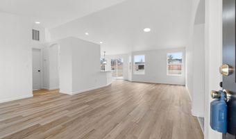 123 Shadow Mountain Dr, Fernley, NV 89408