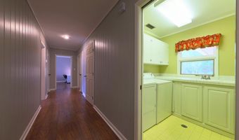 910 Pine St, Bainbridge, GA 39819