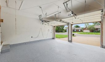 4628 N Farmstead Ct, Bel Aire, KS 67220