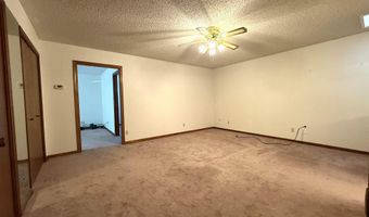 1012 W Castleberry Rd, Artesia, NM 88210