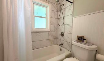 2128 Norside Dr, Alton, IL 62002