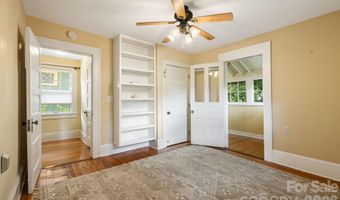 28 Woodlawn Ave, Asheville, NC 28801