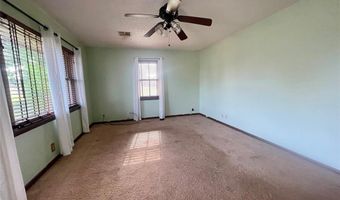 1216 C St, Arapaho, OK 73620
