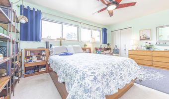 765 Peninsula Ct, Ann Arbor, MI 48105