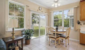 26 Fountain View Dr, Barnegat, NJ 08005