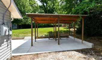 5523 HALWIS St, Alexandria, VA 22303