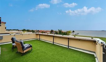 6412 MAYRA SHORES Ln, Apollo Beach, FL 33572