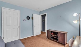 62 Walnut St, Beachwood, NJ 08722