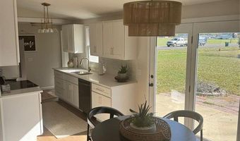 102 Debra Dr, Albers, IL 62215