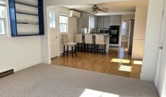 203 Lincoln Ave, Barrington, RI 02806