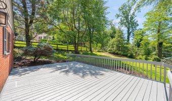 3119 N Farmcrest Dr, Amberley, OH 45213