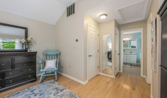 48 Hemlock Ave, Andover, NJ 07860