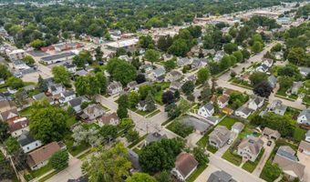 318 W BREWSTER St, Appleton, WI 54911