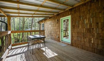 22 Still Hand Ln, Beattyville, KY 41311