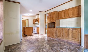 2 Windsor Dr, Alfred, ME 04002