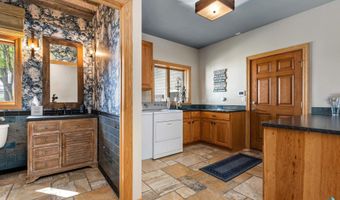 130 S Point Dr, Arlington, SD 57212