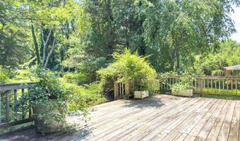 4113 PINERIDGE Dr, Annandale, VA 22003
