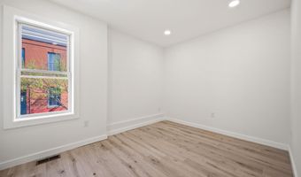 1118 S CAREY St, Baltimore, MD 21223