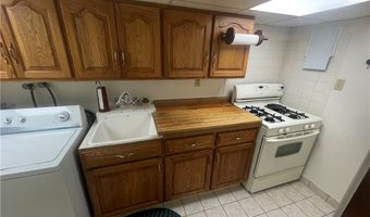 956 Beaver Rd, Ambridge, PA 15003