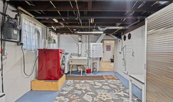 168 Castle Blvd, Akron, OH 44313