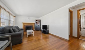 91 Weeden Ave, East Providence, RI 02916