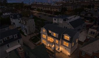 6 Sharon Ct, Newport, RI 02840