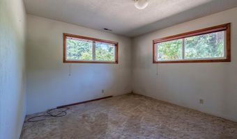 56060 WHEELER Rd, Bandon, OR 97411