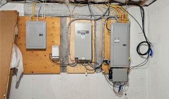 25 Rock Way, East Greenwich, RI 02818