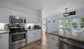 875 Hampton Cir 3, Aurora, OH 44202